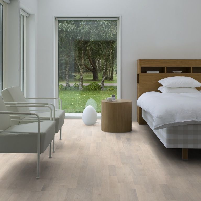 Паркетная доска Kahrs Дуб Иней 3-полосный