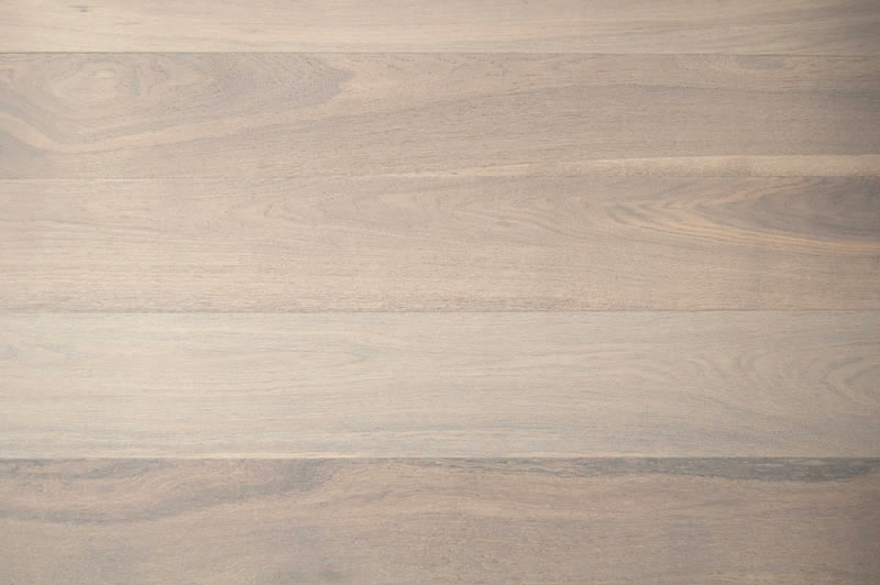 Паркетная доска Amber Wood Белый дуб браш, лак
