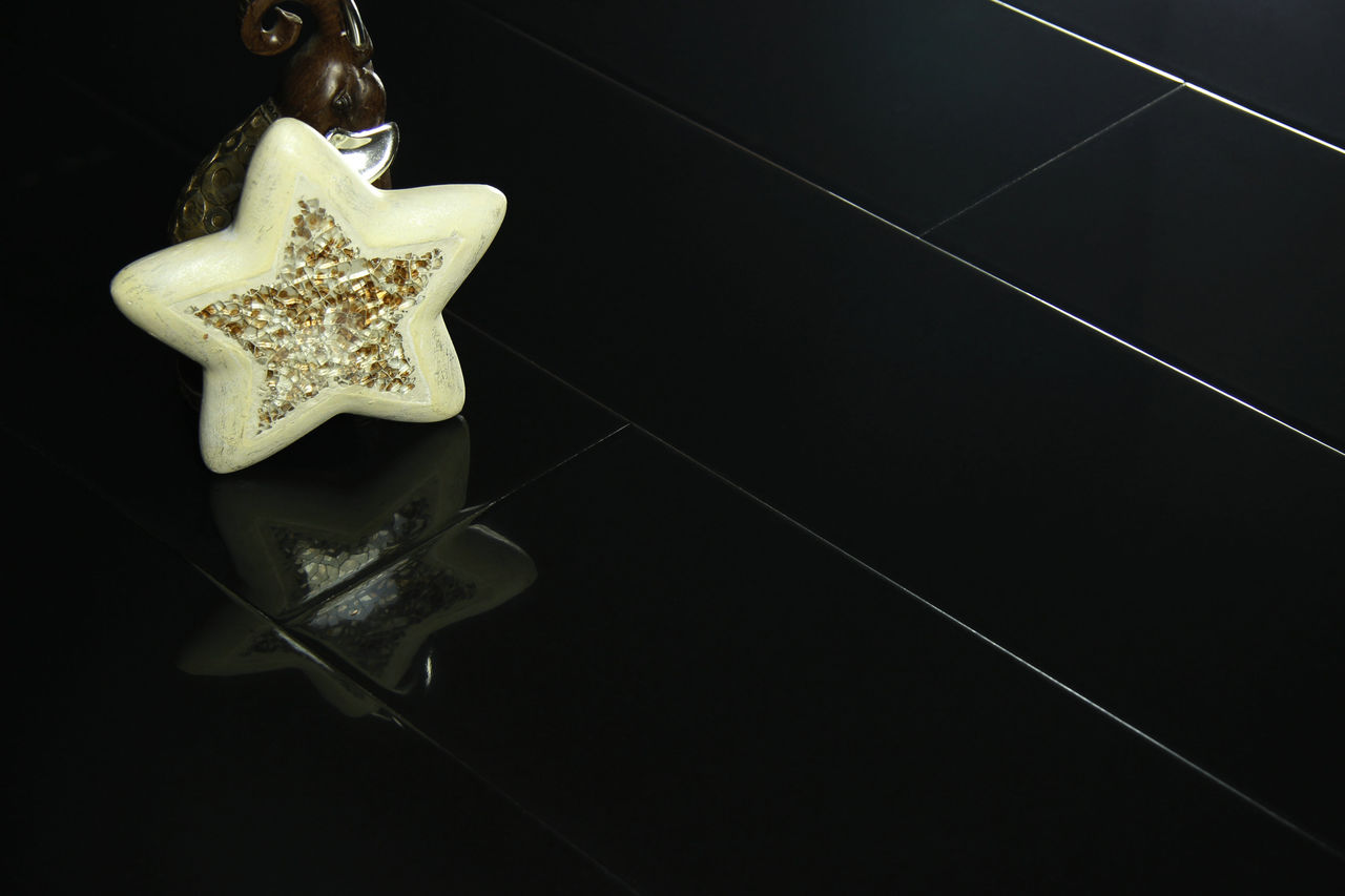 Ламинат Mostflooring High glossy Черный Глянец 11906