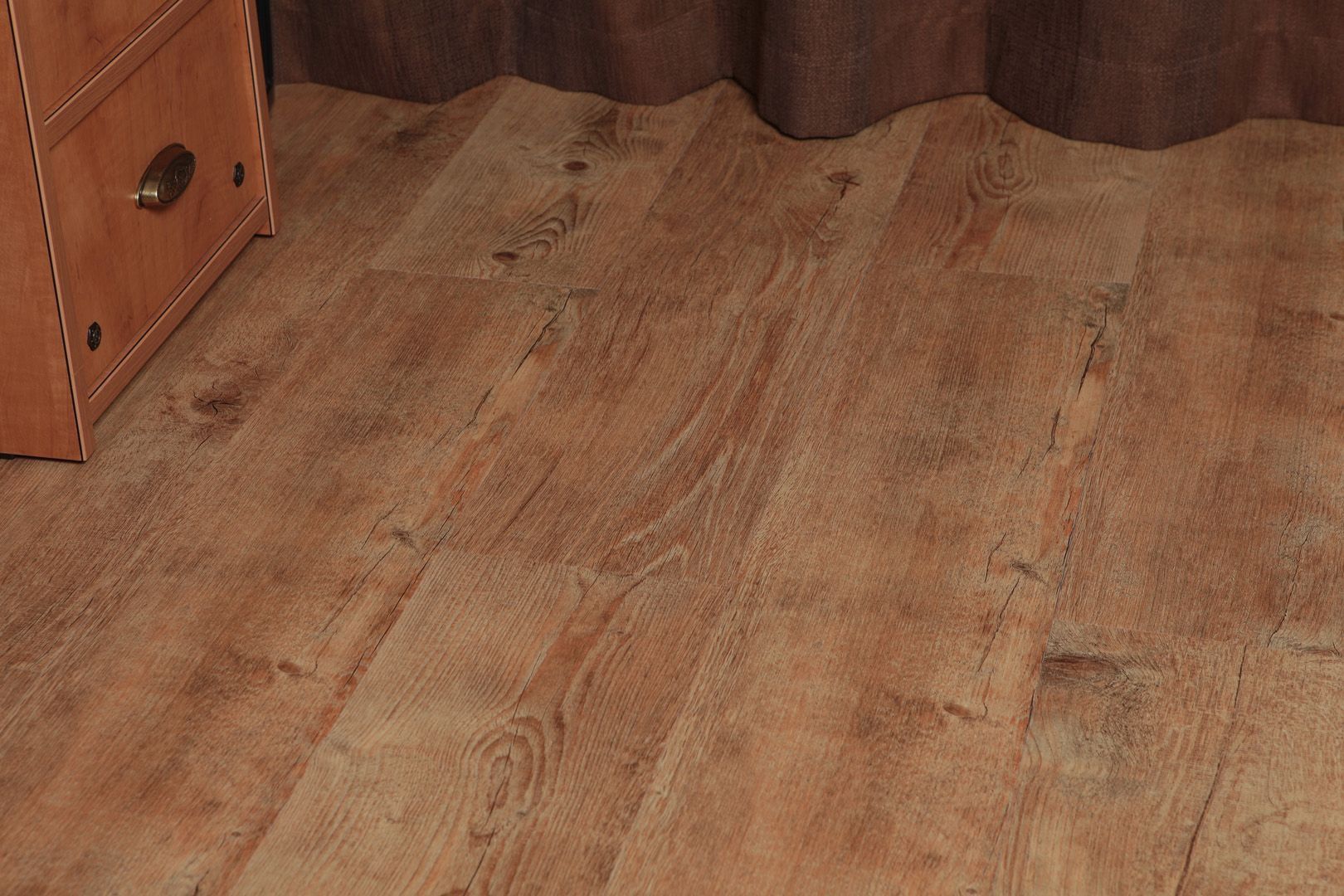 Виниловый пол Decoria Плитка ПВХ Decoria Mild Tile DW 1731 Дуб Виктория