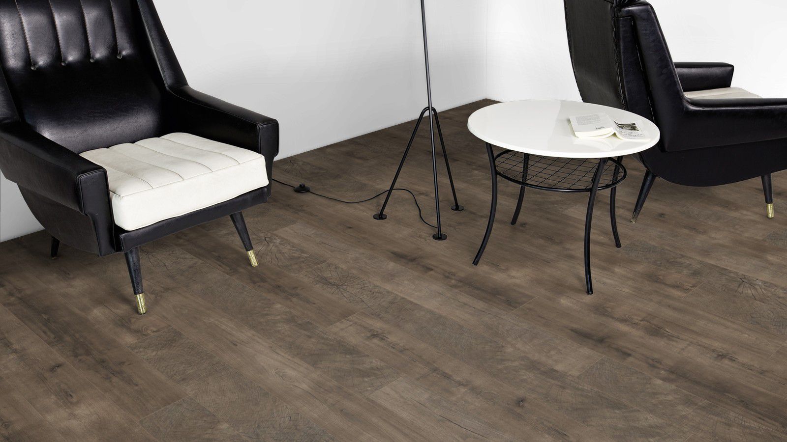 Ламинат Kaindl Classic Touch 8 ПРЕМИУМ Орех Рут