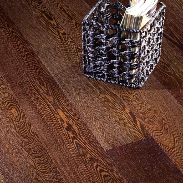 Экзотический паркет Karelia Midnight Венге Brushed Silky 1-полосный