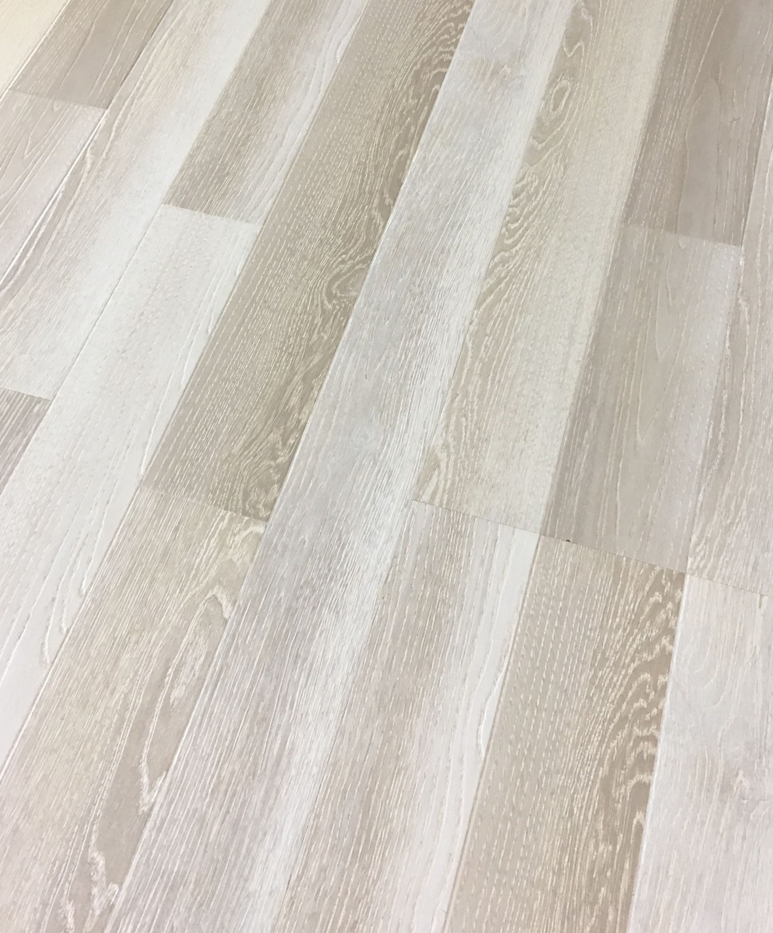 Ламинат Mostflooring Sapphire 12111