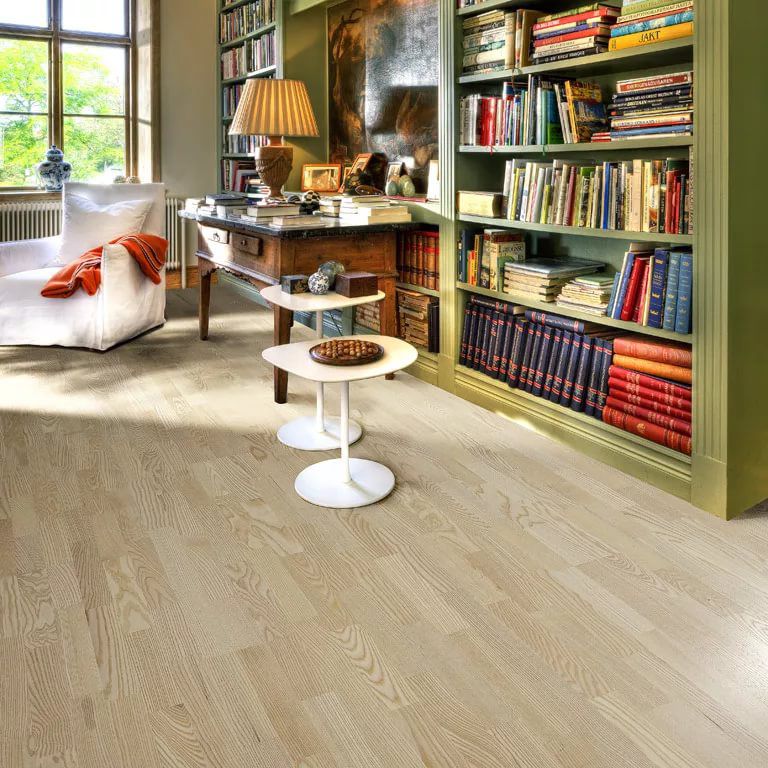 Паркетная доска Kahrs Ясень Мариехамн 3-полосный