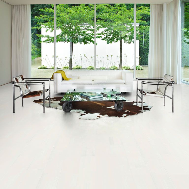 Паркетная доска Kahrs Ясень Алебастр 3-полосный