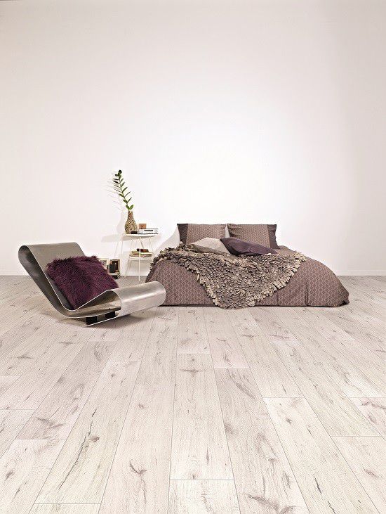 Ламинат Balterio Vitality Deluxe Дуб Серовато-Дымчатый 900